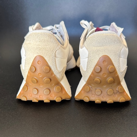 New Balance 327 Sneakers | Women's 9 | Cream & Burgundy | Pre-Owned Excellent - Picture 3 of 10